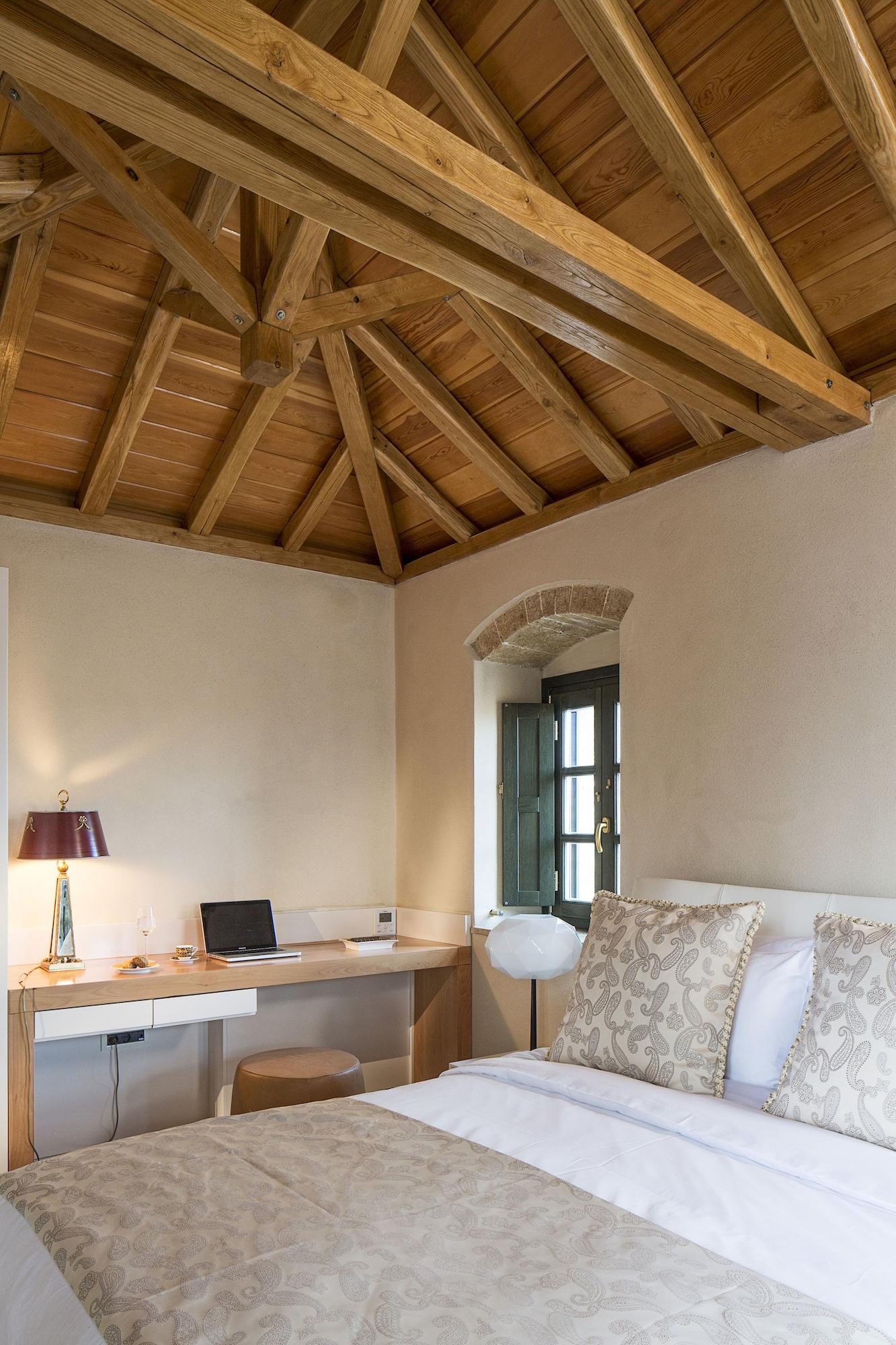 Moni Emvasis Luxury Suites Monemvasía المظهر الخارجي الصورة